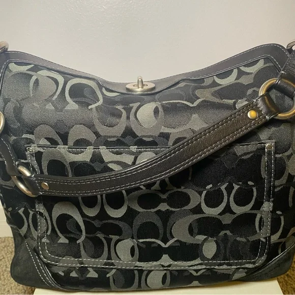 Coach Shoulder Bag - Picture 4 of 14